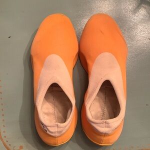 Adidas Yeezy Knit Runner “Sulfur sneakers